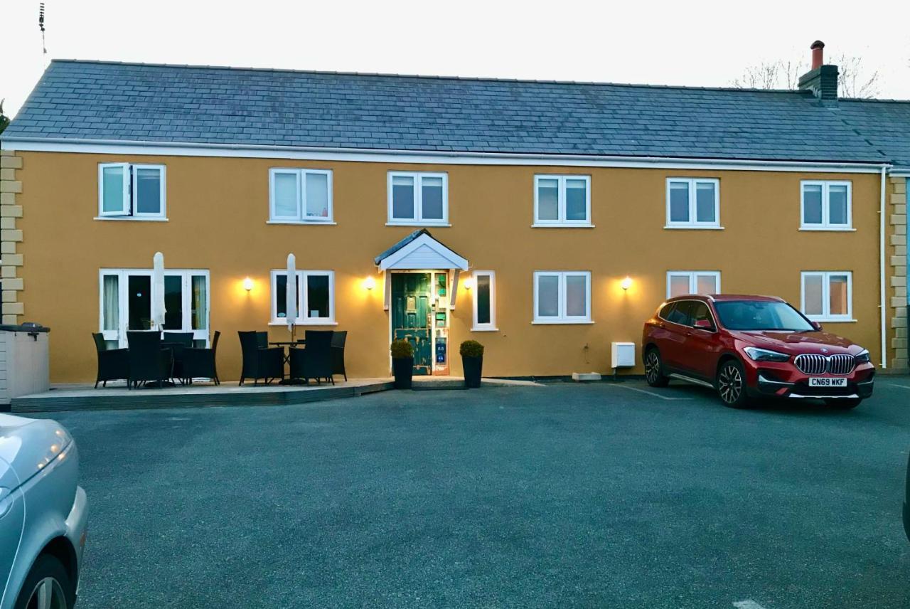 Hotel The Ferryboat Fishguard Exterior foto